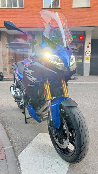 BMW F 900 XR