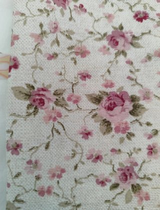 Tela loneta estampado rosas fondo beige