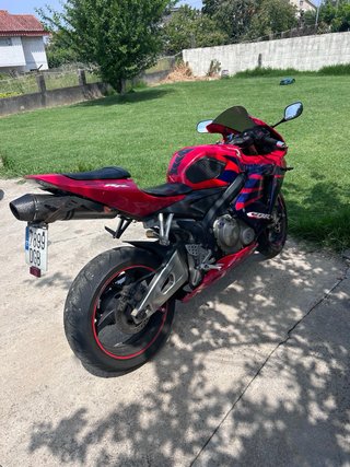 Honda CBR 600RR PC37 2005 2006 Roja y Azul