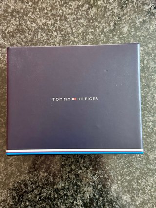 Cartera Tommy Hilfiger Negra Nueva