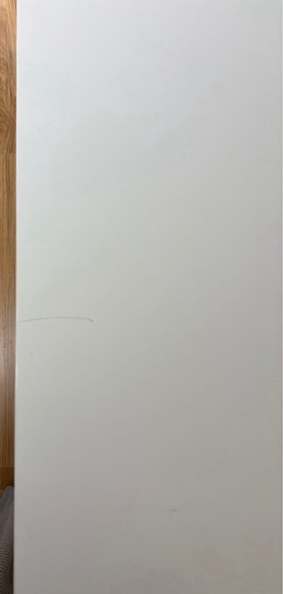 Escritorio blanco ikea: tablero y dos caballetes