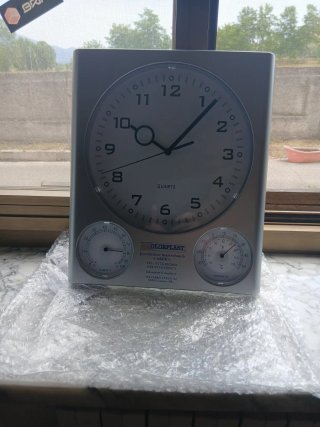 Orologio da parete con termometro e igrometro