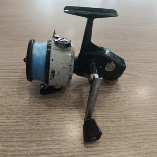 Carrete de pesca ABU Cardinal 77