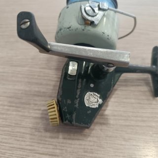 Carrete de pesca ABU Cardinal 77