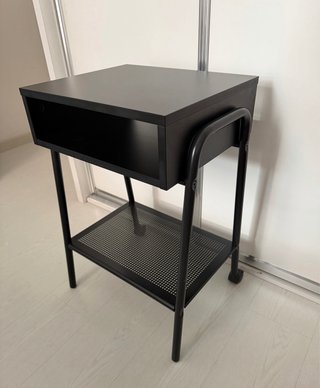 Mesita auxiliar Ikea negra
