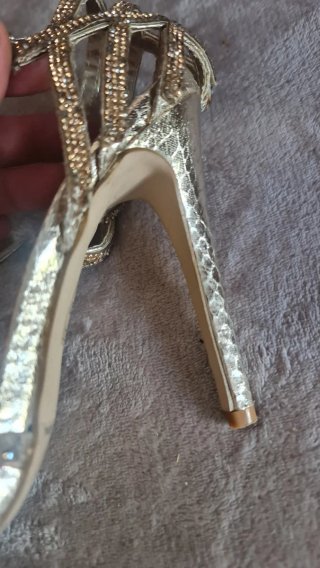 Sandalias Steve Madden Doradas
