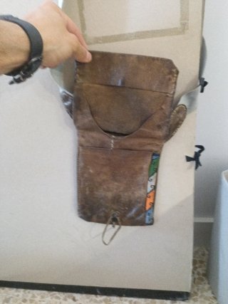 Bolso artesanal de cuero