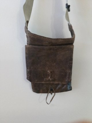 Bolso artesanal de cuero