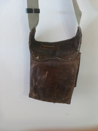 Bolso artesanal de cuero