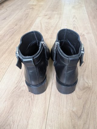 Botines piel negros Massimo Dutti