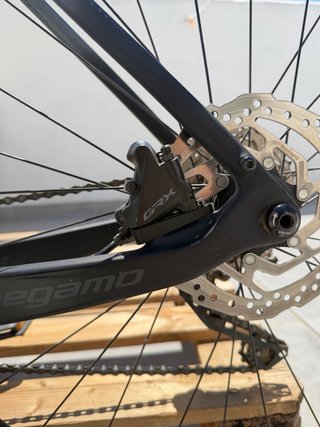 MEGAMO GRAVEL CARBON - COMO NUEVA