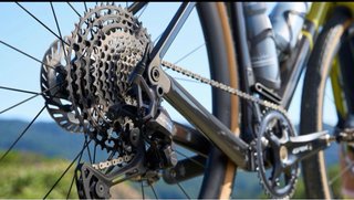 MEGAMO GRAVEL CARBON - COMO NUEVA