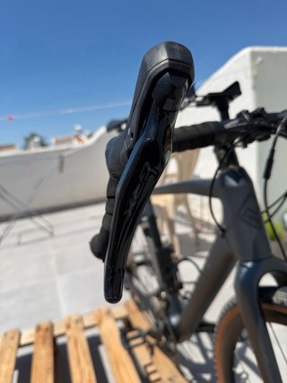 MEGAMO GRAVEL CARBON - COMO NUEVA