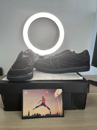 Zapatillas negras Talla 43 Nuevas en su caja