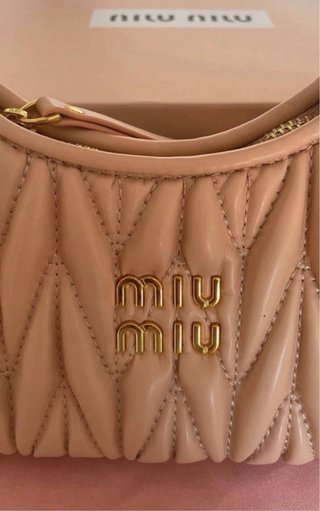 Borsa stile Miu Miu rosa