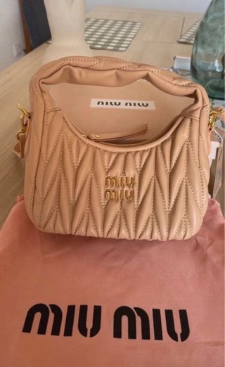 Borsa stile Miu Miu rosa
