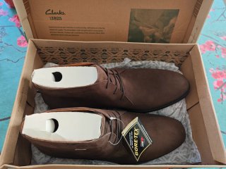 Botas Clarks Chilver Hi GTX Nobuk Marrón Oscuro