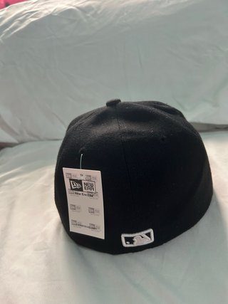 Gorra New Era New York negra 55,8 cm nueva