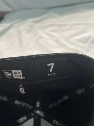 Gorra New Era New York negra 55,8 cm nueva