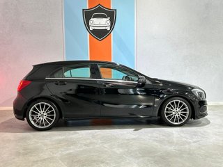 MERCEDES-BENZ Clase A 180 AMG Sport