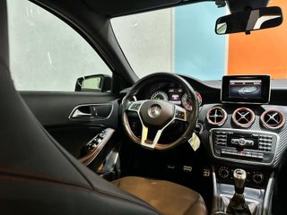 MERCEDES-BENZ Clase A 180 AMG Sport