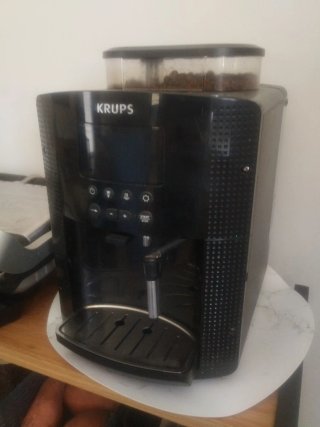 Cafetera Krups Negra