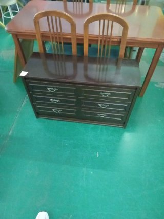 Mesa aparador de madera