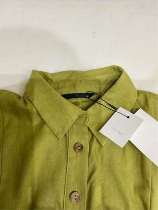 Vestido verde Zara con cinturón
