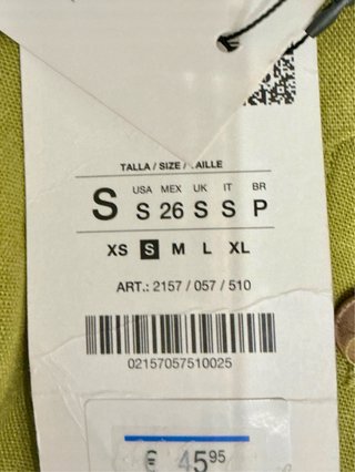 Vestido verde Zara con cinturón