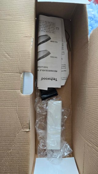 Aspirador Carro Techwood 12V Sólidos/Líquidos