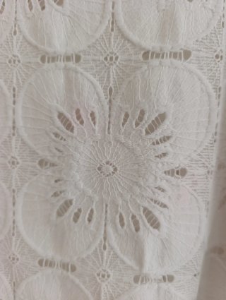 Top Massimo Dutti blanco bordado
