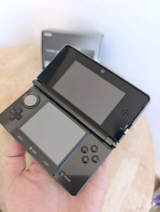 Consola Nintendo 3DS negra