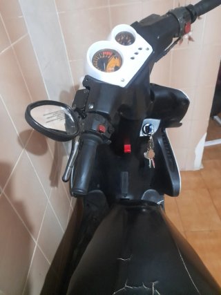 Yamaha Aerox Scooter Automático