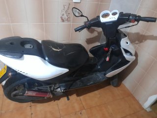 Yamaha Aerox Scooter Automático