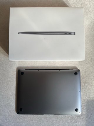MacBook Air 13” 2020 - i5 8/256