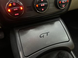 Alfa Romeo GT 1.9 JTD Distinctive - 199.000Km