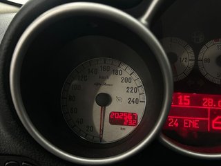 Alfa Romeo GT 1.9 JTD Distinctive - 199.000Km