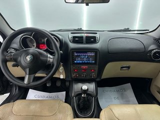 Alfa Romeo GT 1.9 JTD Distinctive - 199.000Km