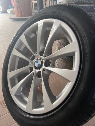 Lote 4 Llantas BMW 17" con neumáticos
