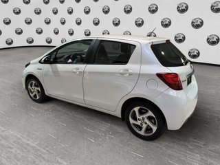 Toyota Yaris 2016 hibrido etiqueta eco