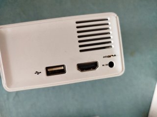 Mini Proyector LED Deeplee