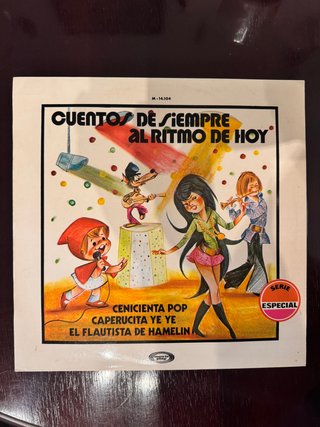 Vinilo Infantil Cuentos de Siempre al Ritmo de Hoy