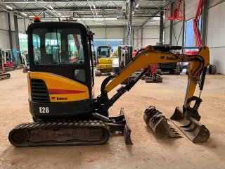 Mini Excavadora Bobcat E26