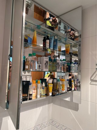Armario de baño espejo y plateado