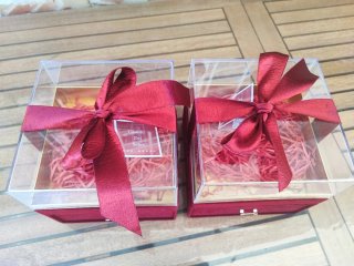 Caja joyero lujo rojo y dorado terciopelo