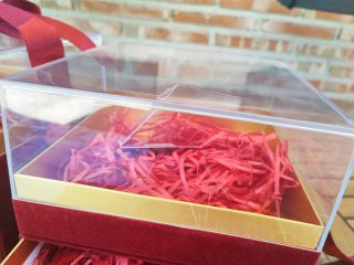 Caja joyero lujo rojo y dorado terciopelo