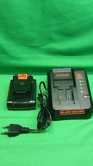 Kit Batería y Cargador Black+Decker 18V