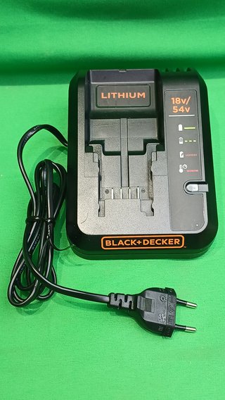 Kit Batería y Cargador Black+Decker 18V