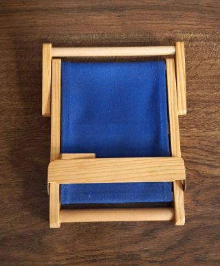 Atril de lectura madera y tela azul