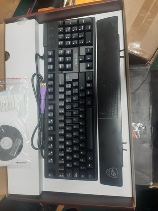 ordenador y Teclado ASUS Tytan G30 Negro